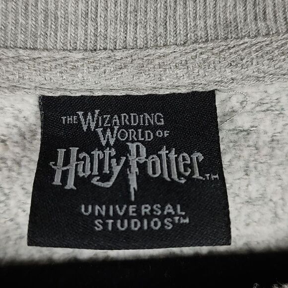 Gryffindor Gray Sweatshirt Wizarding World of Harry Potter Universal Studios - Picture 2 of 9